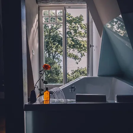 Nixe Boutiquehotel & 4* 빈츠