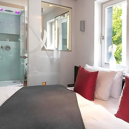 Nixe Boutiquehotel & 4* Остзебад Бинц