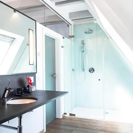 Nixe Boutiquehotel & 4* בינץ